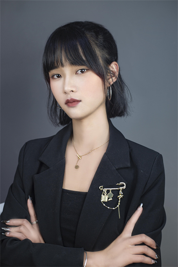 刘老师（纹绣讲师）