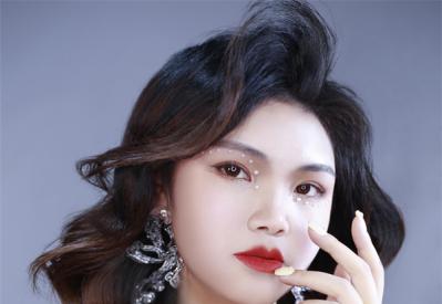 广州怎样的化妆学校可以学到真正的化妆技术？