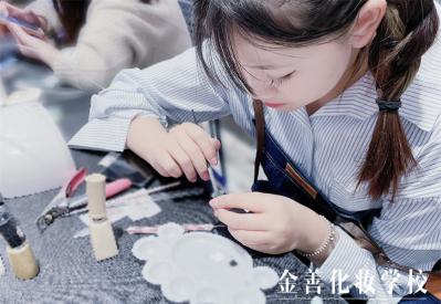 零基础学美甲难学吗？